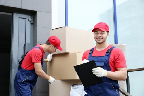 Moving truck service for Grove Park home and business relocations