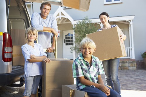 Residential moving support for flats and houses in Grove Park